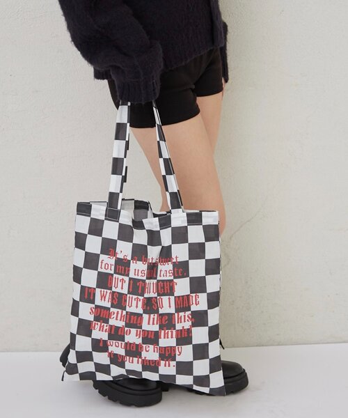 WHO'S WHO gallery（フーズフーギャラリー）の「【WEB限定】ASSORTED MESSAGE LOGO TOTE BAG（トートバッグ・レディース・ホワイト系その他/ブラウン/ブラック系その他/チャコールグレー/ブラック・FREE）」の6枚目の写真