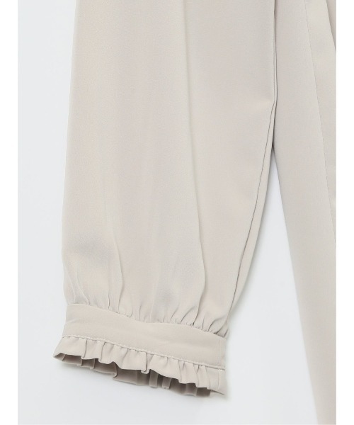 m.f.editorial（エムエフエディトリアル）の「【ストレッチ イージーケア UVカット】バンドカラーフリル 長袖ブラウス（シャツ/ブラウス・レディース・ライトグレー/アイボリー・MEDIUM/LARGE）」の12枚目の写真