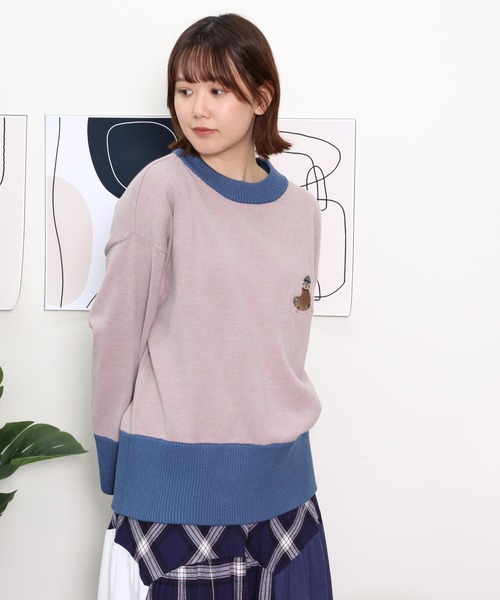 Emago(イマゴ)の「EMAGO あざらし刺繍プルオーバー(ニット/セーター・レディース・グリーン/レッド/杢グレー・FREE)」の4枚目の写真