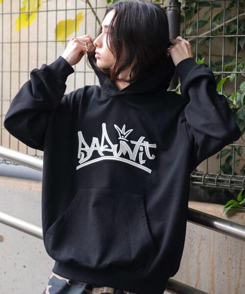 WEGO（ウィゴー）の「WEGO/【26年春夏新作】グラフィックロゴプルパーカー（パーカー・メンズ・アッシュグレー/ホワイト/ネイビー/ブラック・SMALL/LARGE/MEDIUM）」の3枚目の写真