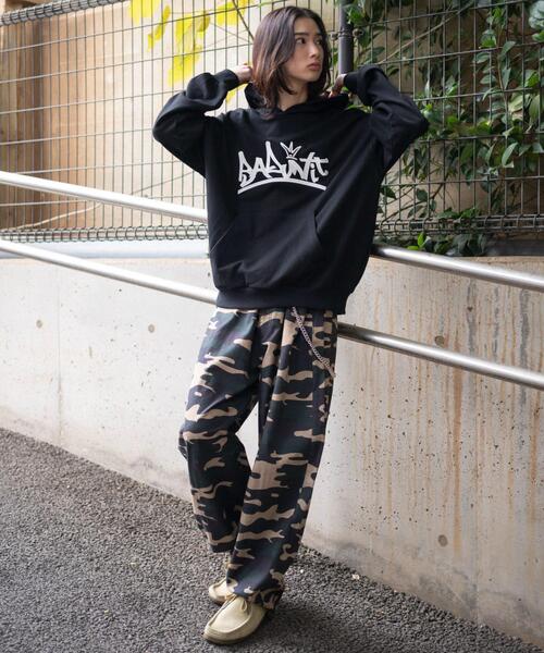 WEGO（ウィゴー）の「WEGO/【26年春夏新作】グラフィックロゴプルパーカー（パーカー・メンズ・アッシュグレー/ホワイト/ネイビー/ブラック・SMALL/LARGE/MEDIUM）」の22枚目の写真