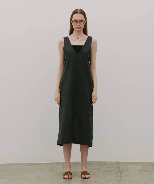 320SHOWROOM(320ショールーム)の「Two-Way Wrap Sleeveless Long Linen Dress Charcoal(ワンピース・レディース・その他・ONE SIZE)」の1枚目の写真
