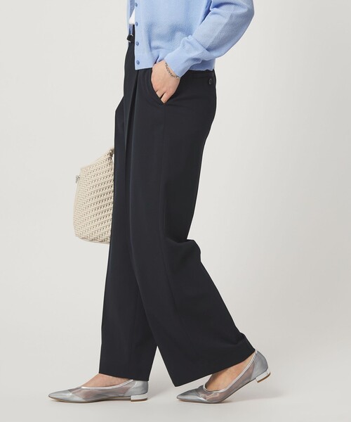 green label relaxing（グリーンレーベルリラクシング）の「［size SHORT/TALLあり］サラフール ワイド パンツ ストレッチ 接触冷感 UVカット（スラックス・レディース・ブラック/ベージュ/ネイビー・SHORT/34/36/38/40/42/44/46/TALL）」の11枚目の写真