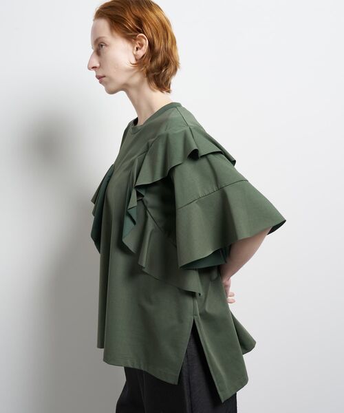 LANVIN en Bleu(ランバンオンブルー)の「アシンメフリルカットソー(Tシャツ/カットソー・レディース・ブラック/カーキ/オフホワイト・38)」の8枚目の写真