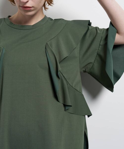 LANVIN en Bleu(ランバンオンブルー)の「アシンメフリルカットソー(Tシャツ/カットソー・レディース・ブラック/カーキ/オフホワイト・38)」の11枚目の写真