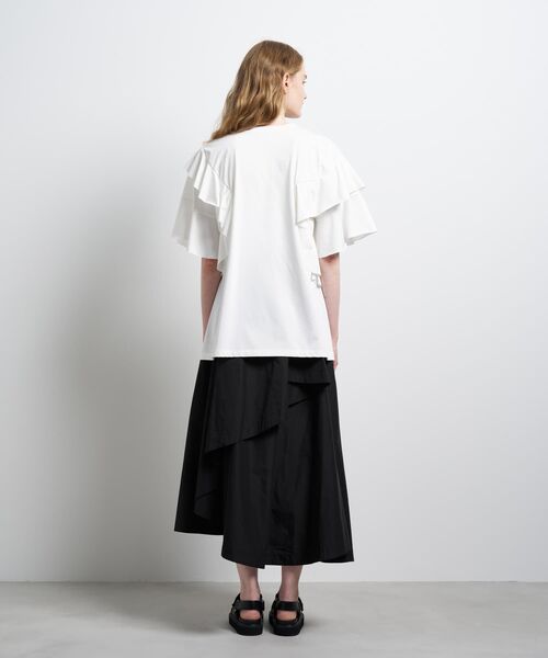 LANVIN en Bleu(ランバンオンブルー)の「アシンメフリルカットソー(Tシャツ/カットソー・レディース・ブラック/カーキ/オフホワイト・38)」の14枚目の写真