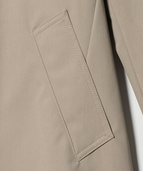 A DAY IN THE LIFE UNITED ARROWS(アデイインザライフユナイテッドアローズ)の「ツイル ステンカラーコート-撥水・防風-<A DAY IN THE LIFE>(ステンカラーコート・メンズ・ベージュ/ネイビー・M/S/L)」の13枚目の写真