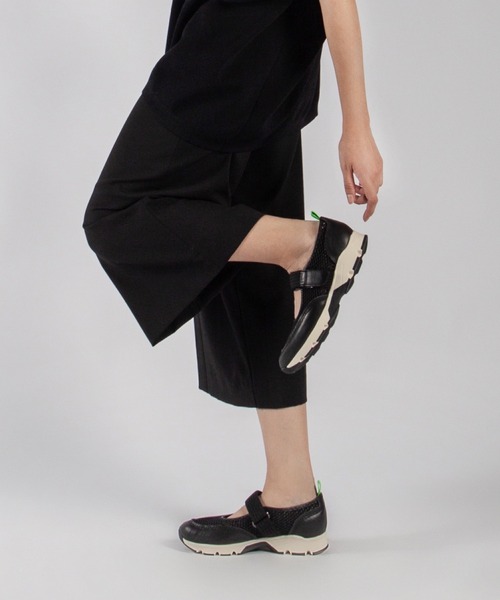 本革/軽量/170g】ストラップ付きメッシュスニーカー ALL BLACK