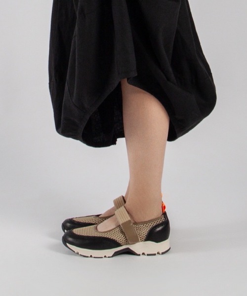 本革/軽量/170g】ストラップ付きメッシュスニーカー ALL BLACK