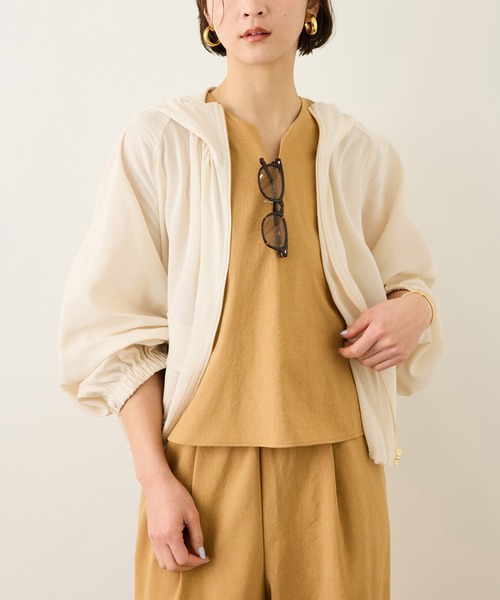 ROPE'(ロペ)の「【DEWEIGHT'(デューエイト)】シアーマウンテンパーカー/イージーケア(マウンテンパーカー・レディース・オフホワイト/ダークブラウン・FREE)」の2枚目の写真