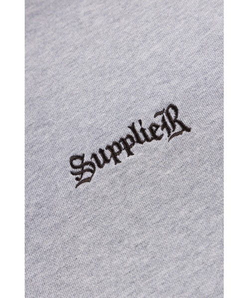 SUPPLIER(サプライヤー)の「ジップフーディ|Fire Tribal Leather Patch Zip Hoodie|SUPPLIER(パーカー・メンズ・グレー/ブラック・LARGE/X-LARGE/SMALL/MEDIUM/XX-LARGE)」の6枚目の写真