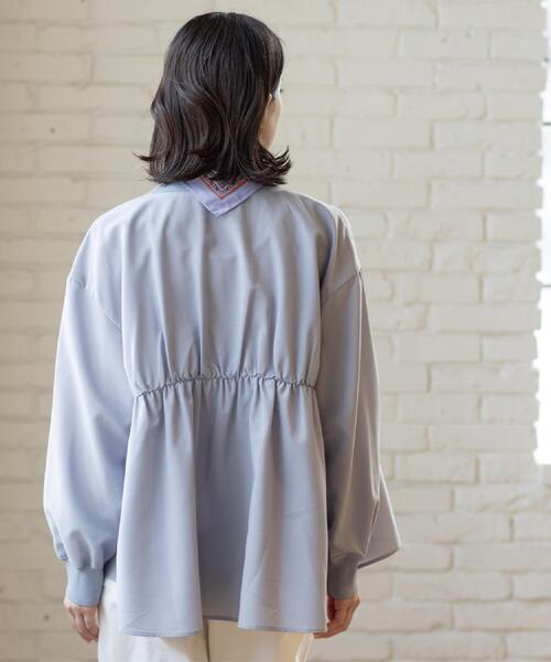 OPAQUE.CLIP（オペークドットクリップ）の「ブラウス風Vネックカーディガン【洗濯機OK】（カーディガン/ボレロ・レディース・ブラック/グレー/オフホワイト・40/38）」の17枚目の写真