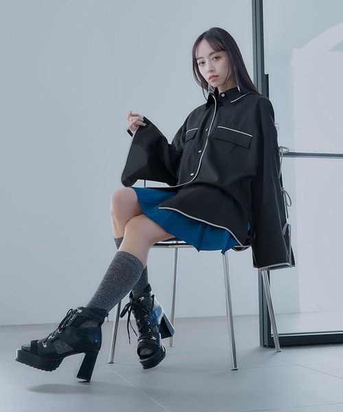 HARE（ハレ）の「パイピングBIGシャツ(HARE)（シャツ/ブラウス・レディース・グレー/ブラック/ホワイト・FREE）」の5枚目の写真