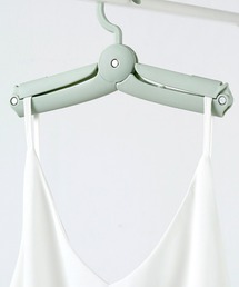 Mignonjour（ミニョンジュール）の「FReePLACe/持ち運び 折りたたみハンガー X12777（ランドリーグッズ）」