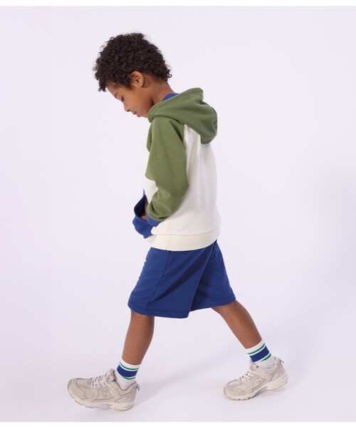PETIT BATEAU(プチバトー)の「スウェットフーディー(パーカー・キッズ・ホワイト系その他・10YEAR/8YEAR/6YEAR)」の3枚目の写真
