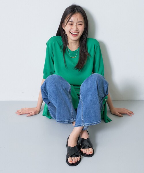 INDIVI（インディヴィ）の「【合皮】クロスデザインサンダル（サンダル・レディース・オリーブ系3/ブラック・45/35/25）」の9枚目の写真