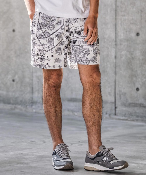 1minute 1second(ワンミニットワンセカンド)の「mp14695-bandana print shrink shorts ショートパンツ(1M26N160)(その他パンツ・メンズ・ブルー/ホワイト/ブラック・L/M/S/XL)」の1枚目の写真
