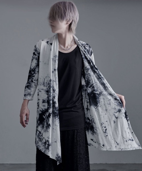 Bernings Sho(バーニングショー)の「『Bernings Sho/バーニングショー』ムラ染め天竺ドレープ7分袖カーディガン(カーディガン/ボレロ・メンズ・ブラック/ブラック×レッド/ホワイト・XL/L/M)」の2枚目の写真