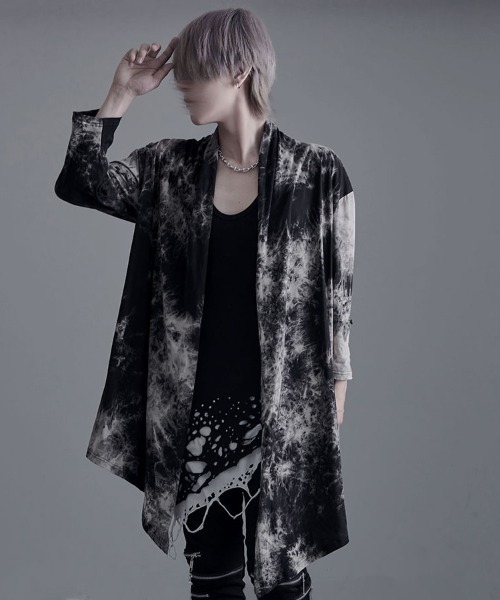Bernings Sho(バーニングショー)の「『Bernings Sho/バーニングショー』ムラ染め天竺ドレープ7分袖カーディガン(カーディガン/ボレロ・メンズ・ブラック/ブラック×レッド/ホワイト・XL/L/M)」の1枚目の写真