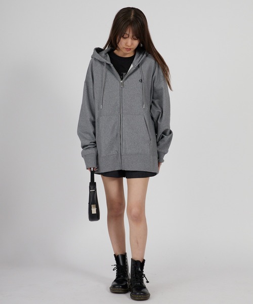 Calvin Klein（カルバン・クライン）の「Calvin Klein/カルバンクライン パーカー - ロングスリーブテリーモノグラムパーカー JUNG KOOK / ジョングク着用商品 フルジップパーカー シンプル 2026年春夏（パーカー・メンズ・ブラック/グレー・M/L/XL）」の15枚目の写真