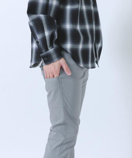 ITEMS URBANRESEARCH(アイテムズ アーバンリサーチ)の「冷感スーパーストレッチマルチポケットパンツ(その他パンツ・メンズ・グレー/カーキ/ブラック/ベージュ・LARGE/MEDIUM/X-LARGE)」の2枚目の写真