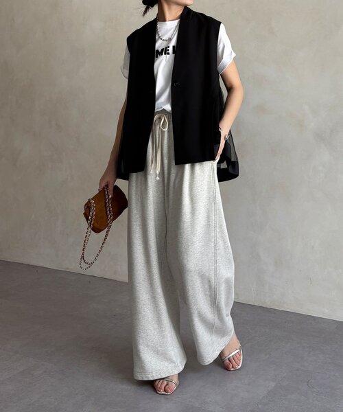 DouDou（ドゥドゥ）の「【WEB限定】バックチュール重ねベスト（ベスト・レディース・ベージュ/ブラック・FREE）」の6枚目の写真