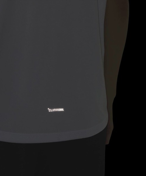 adidas(アディダス)の「アディダス adidas マストハブ ルーズフィット グラフィック 半袖 Tシャツ(Tシャツ/カットソー・レディース・ホワイト/ブラック・S/M/L/XL)」の6枚目の写真