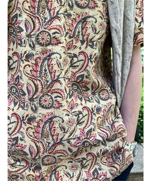 BROOKS BROTHERS(ブルックスブラザーズ)の「コットン ブロックプリントパターン ペイズリー オープンカラーシャツ Regular Fit(シャツ/ブラウス・メンズ・ベージュ・MEDIUM/SMALL/LARGE)」の10枚目の写真