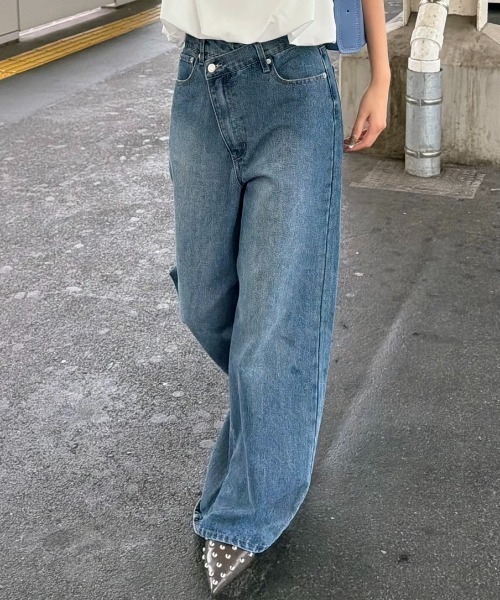 AIC.(エーアイシー)の「スーパーワイドルーズデニムパンツ(デニムパンツ・レディース・ブラック/ブルー・SMALL/MEDIUM)」の6枚目の写真