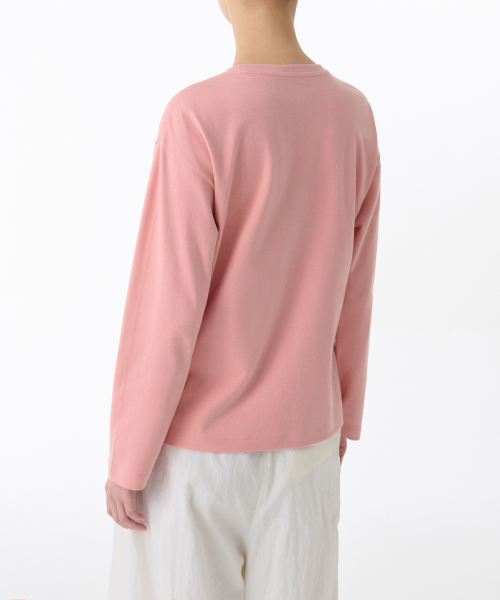 MUSINSA STANDARD WOMAN（ムシンサスタンダードウーマン）の「ウィメンズリラックスクルーネック長袖Tシャツ[ブラッシュピンク]（Tシャツ/カットソー・レディース・その他・MEDIUM/X-SMALL/SMALL）」の2枚目の写真