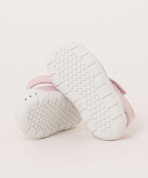 NEW BALANCE(ニューバランス)の「ニューバランス サンダル I208(ベビーシューズ/ベビーソックス・キッズ・ピンク・12.5cm/13.0cm/12.0cm/13.5cm/14.0cm/14.5cm/15.0cm/15.5cm/16.0cm/16.5cm)」の3枚目の写真