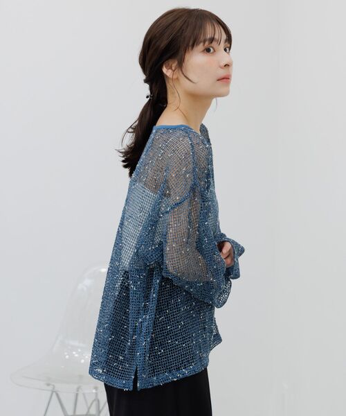 RETRO GIRL(レトロガール)の「Vネックメッシュプルオーバー(Tシャツ/カットソー・レディース・ベージュ/ブルー/ブラック・FREE)」の12枚目の写真