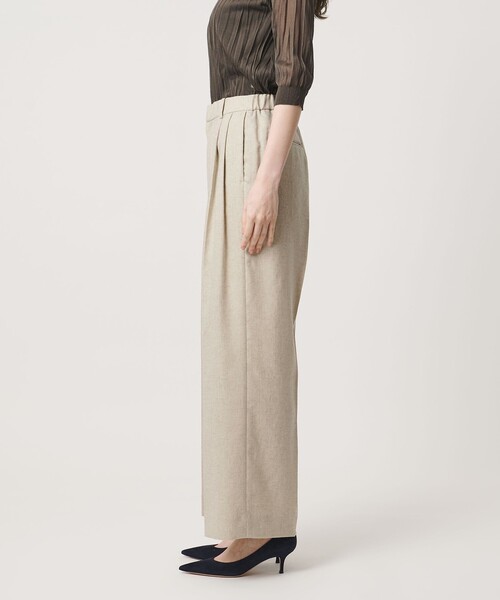 UNITED ARROWS(ユナイテッドアローズ)の「Spiree IAS 2タック ワイドパンツ ‐UVカット 接触冷感 ウォッシャブル‐(スラックス・レディース・ナチュラル/ネイビー・40/36/38/34)」の17枚目の写真