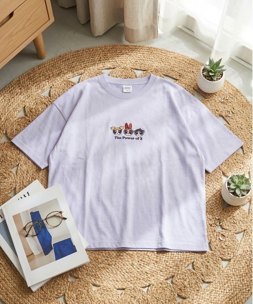 ALWAYS GOOD TIME(オルウェイズグッドタイム)の「【THE POWERPUFF GIRLS/パワーパフガールズ】キャラクタープリント半袖Tシャツ(WIDEシルエット)(Tシャツ/カットソー・レディース・レッド/ラベンダー/クリーム/オフホワイト・LARGE/MEDIUM)」の3枚目の写真