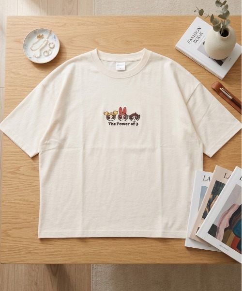 ALWAYS GOOD TIME(オルウェイズグッドタイム)の「【THE POWERPUFF GIRLS/パワーパフガールズ】キャラクタープリント半袖Tシャツ(WIDEシルエット)(Tシャツ/カットソー・レディース・レッド/ラベンダー/クリーム/オフホワイト・LARGE/MEDIUM)」の2枚目の写真