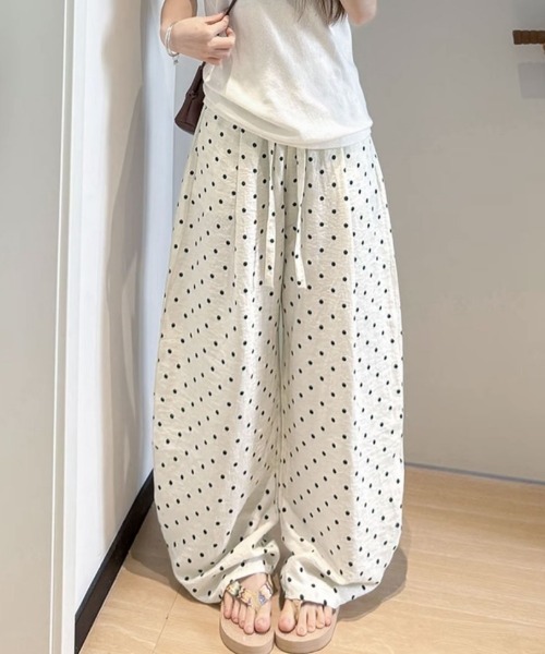 tood.(トード)の「【tood.】ドット柄 ワイドイージーパンツ(その他パンツ・レディース・ホワイト・L/M)」の3枚目の写真