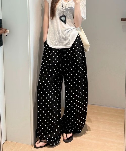 tood.(トード)の「【tood.】ドット柄 ワイドイージーパンツ(その他パンツ・レディース・ホワイト・L/M)」の7枚目の写真
