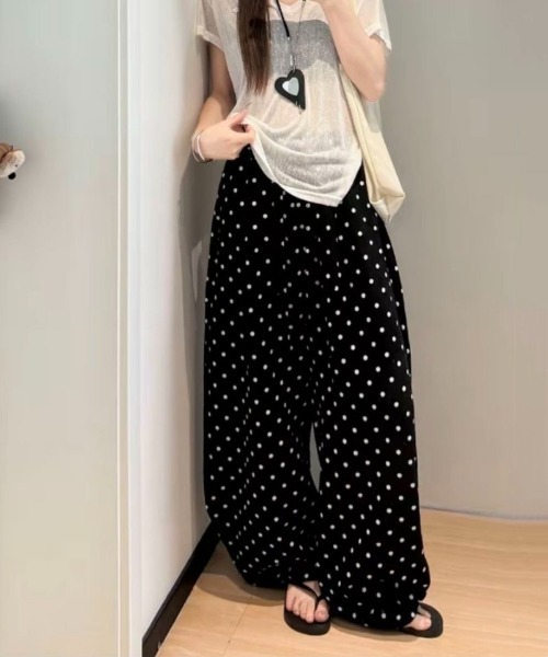 tood.(トード)の「【tood.】ドット柄 ワイドイージーパンツ(その他パンツ・レディース・ホワイト・L/M)」の8枚目の写真