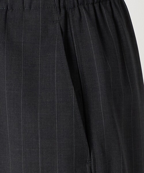 LOEFF（ロエフ）の「＜LOEFF＞トロピカルウール ハーレムパンツ ピンストライプ MENS（その他パンツ・メンズ・ダークグレー・0/1/2）」の11枚目の写真