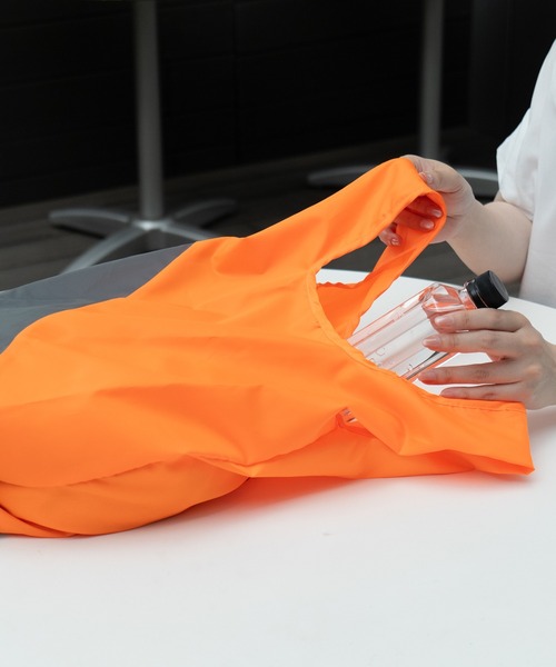 BRID(ブリッド)の「ブリッド リフレクト ショッピング baggu BRID REFLECT SHOPPING BAG M size(エコバッグ/サブバッグ・レディース・ライトグレー/ライトベージュ/オレンジ/ピンク/イエロー・FREE)」の5枚目の写真