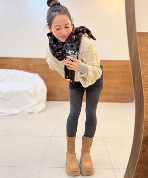 OURNOSTALGIA（アワー ノスタルジア）の「Nova curve mini denim skirt_Black(O25-SK09)（スカート・レディース・ブラック・MEDIUM）」の4枚目の写真