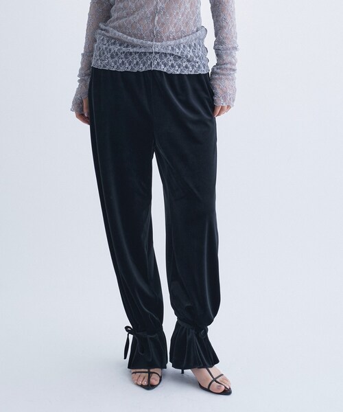 CODE A（コードエー）の「velour easy pants（その他パンツ・レディース・グレー/ブラック・36/38）」の2枚目の写真