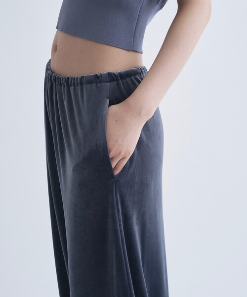 CODE A（コードエー）の「velour easy pants（その他パンツ・レディース・グレー/ブラック・36/38）」の16枚目の写真