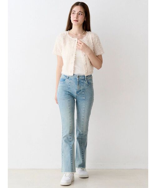 CALNAMUR(カルナムール)の「スタイルアップフレアデニムパンツ(その他パンツ・レディース・インディゴブルー/ライトブルー・SMALL/MEDIUM)」の7枚目の写真