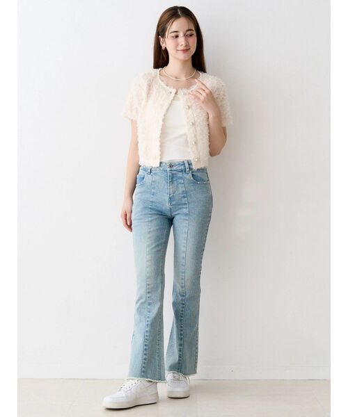 CALNAMUR(カルナムール)の「スタイルアップフレアデニムパンツ(その他パンツ・レディース・インディゴブルー/ライトブルー・SMALL/MEDIUM)」の14枚目の写真
