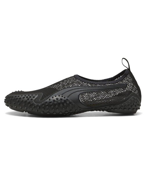ADAM ET ROPE'(アダムエロペ)の「【PUMA(プーマ)】MOSTRO FLEX MESH(スニーカー・レディース・ホワイト/ブラック・23/25/24)」の1枚目の写真