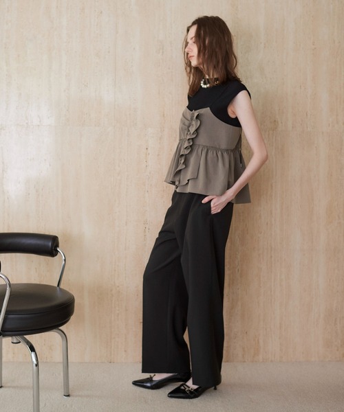 YECCA VECCA(イェッカヴェッカ)の「【2SET】ラッフルキャミセットニット(ニット/セーター・レディース・ブラック/ダークベージュ・FREE)」の11枚目の写真