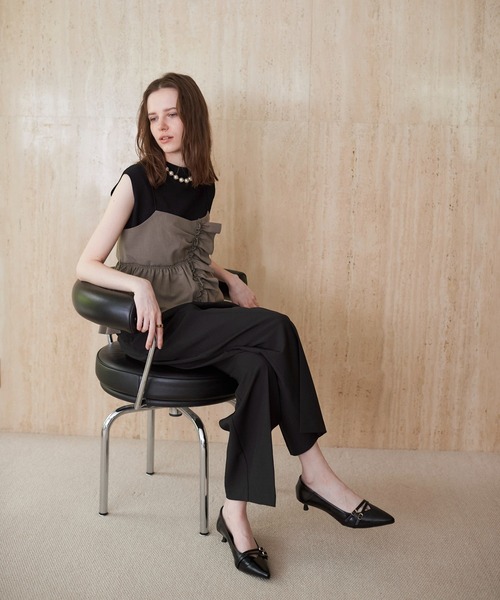YECCA VECCA(イェッカヴェッカ)の「【2SET】ラッフルキャミセットニット(ニット/セーター・レディース・ブラック/ダークベージュ・FREE)」の7枚目の写真