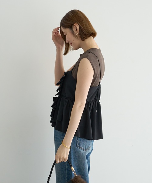 YECCA VECCA(イェッカヴェッカ)の「【2SET】ラッフルキャミセットニット(ニット/セーター・レディース・ブラック/ダークベージュ・FREE)」の17枚目の写真