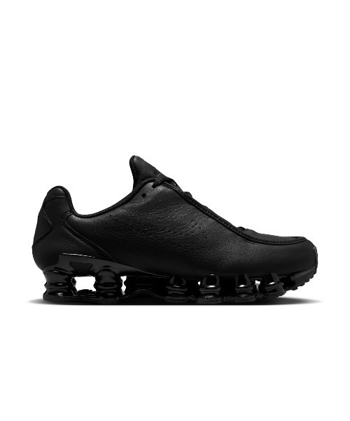 NIKE（ナイキ）の「NIKE Shox TL SE（ナイキ ショックス TL SE）（スニーカー・メンズ・ブラック系・28.5cm/29cm/25.5cm/26cm/26.5cm/27cm/27.5cm/28cm）」の4枚目の写真